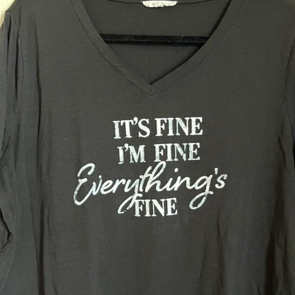 EUC 1X Maurices Tshirt